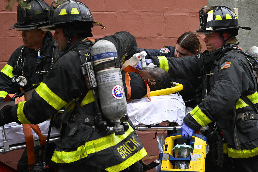 APTOPIX Apartment Building Fire